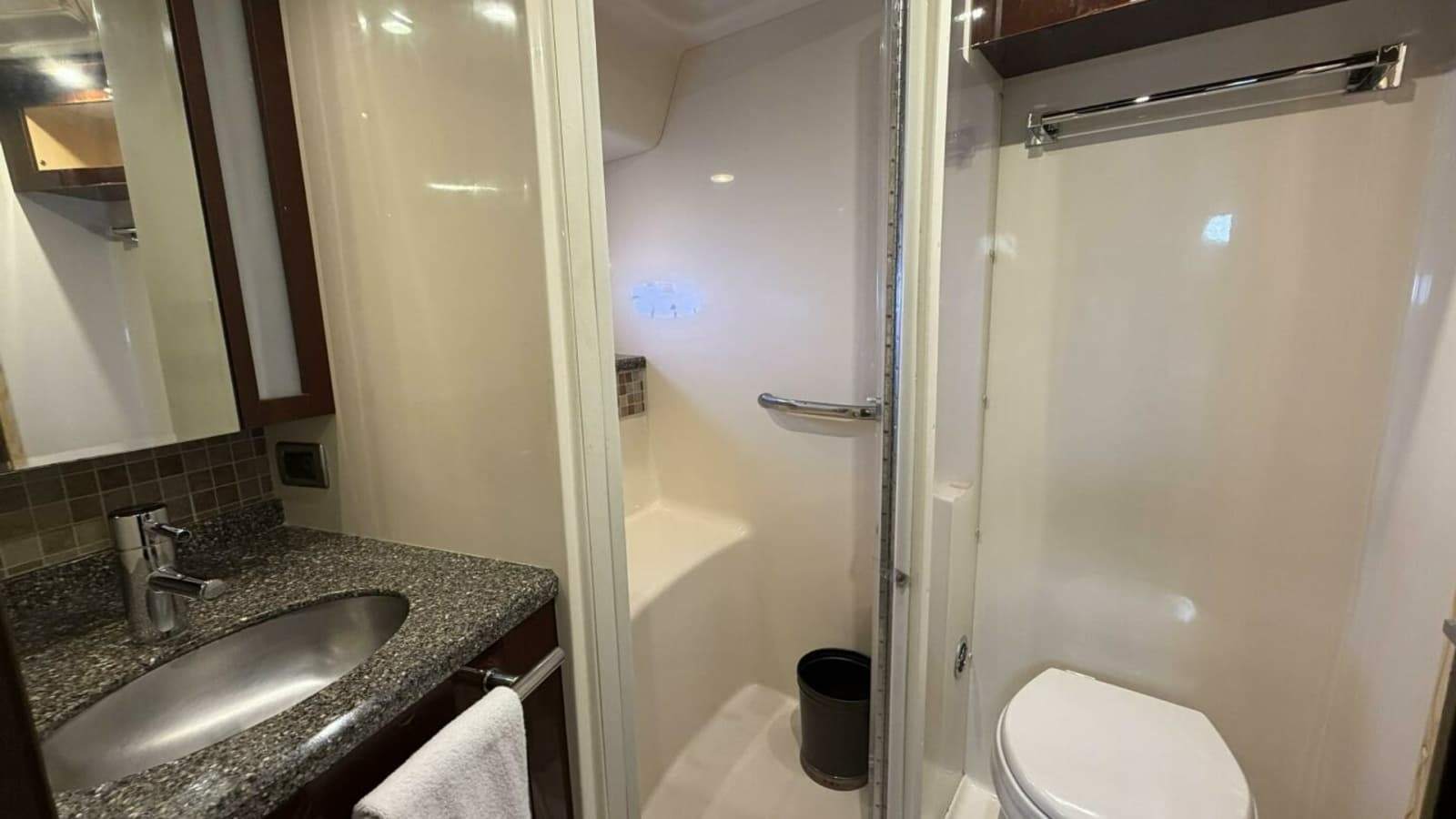 2008 Sea Ray 47 Sedan Bridge - Photo 26