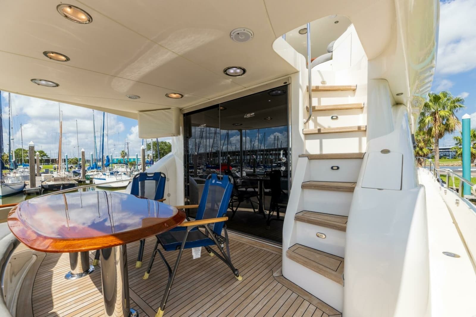2007 Lazzara Yachts 74 Motor Yacht - Photo 171
