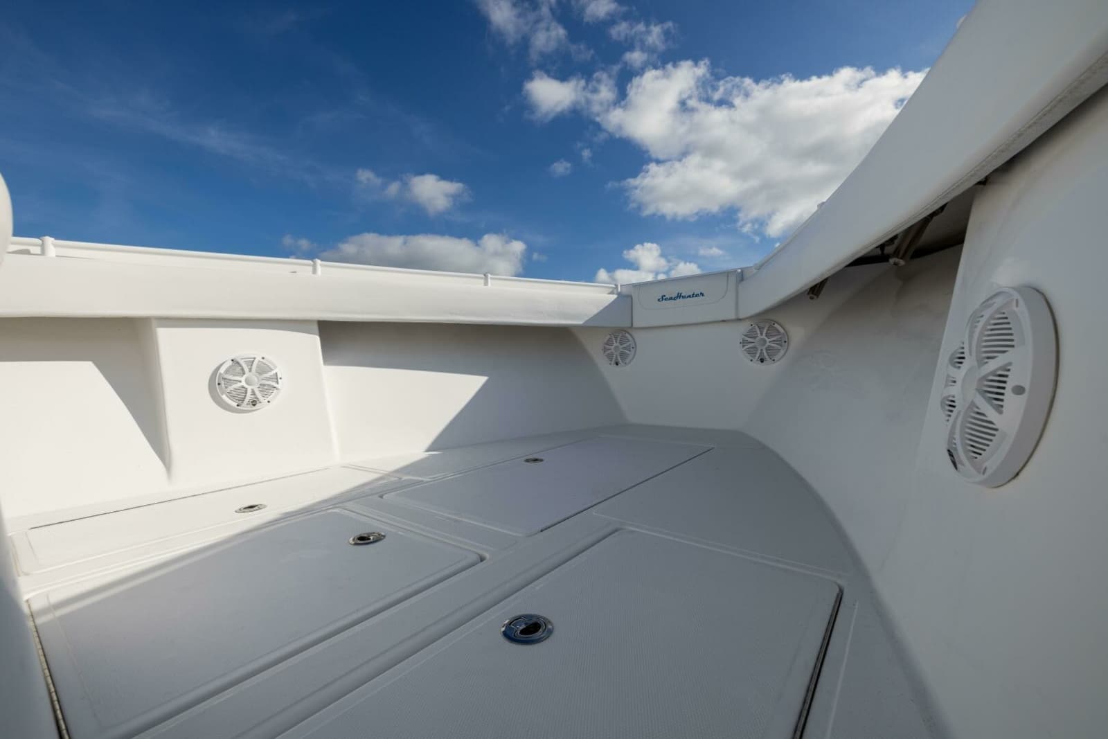 2018 SeaHunter 33 Center Console - Photo 4