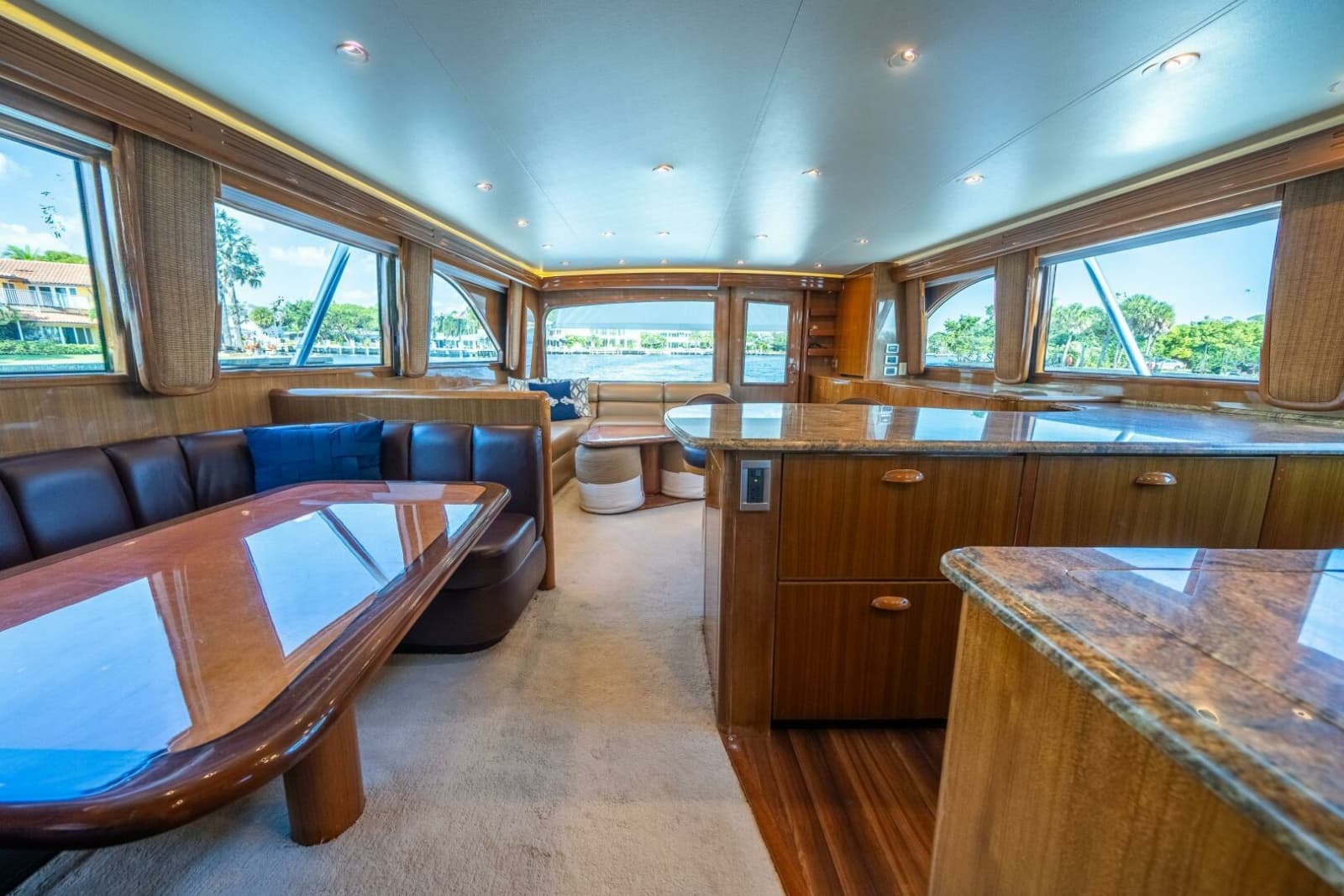 2006 Viking 68 Convertible - Photo 26