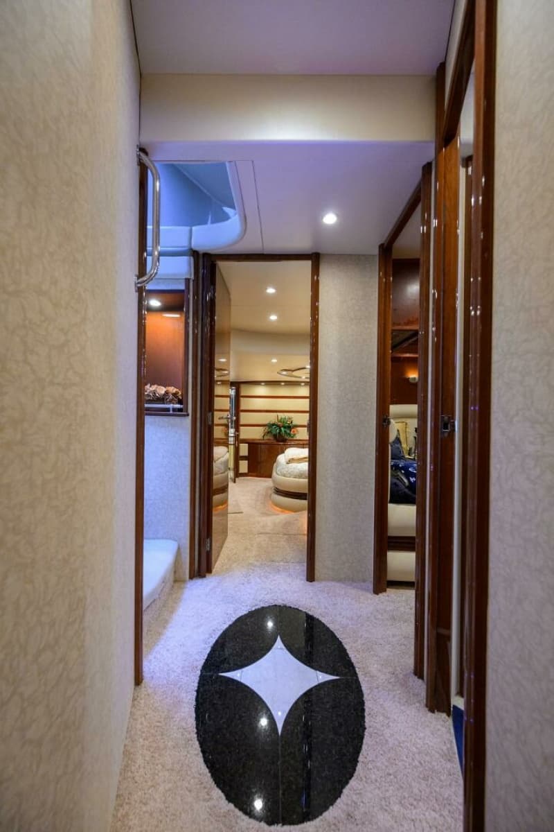 2005 Marquis 65 Motor Yacht - Photo 16