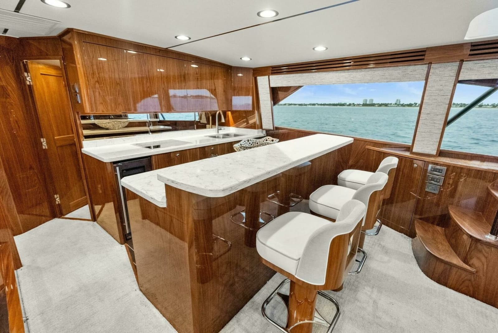 2022 Viking 68 Enclosed Bridge - Photo 11