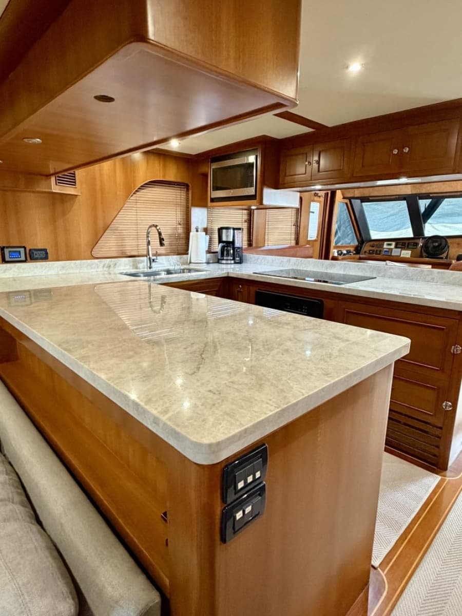 2012 Alaskan 70 Motor Yacht - Photo 43