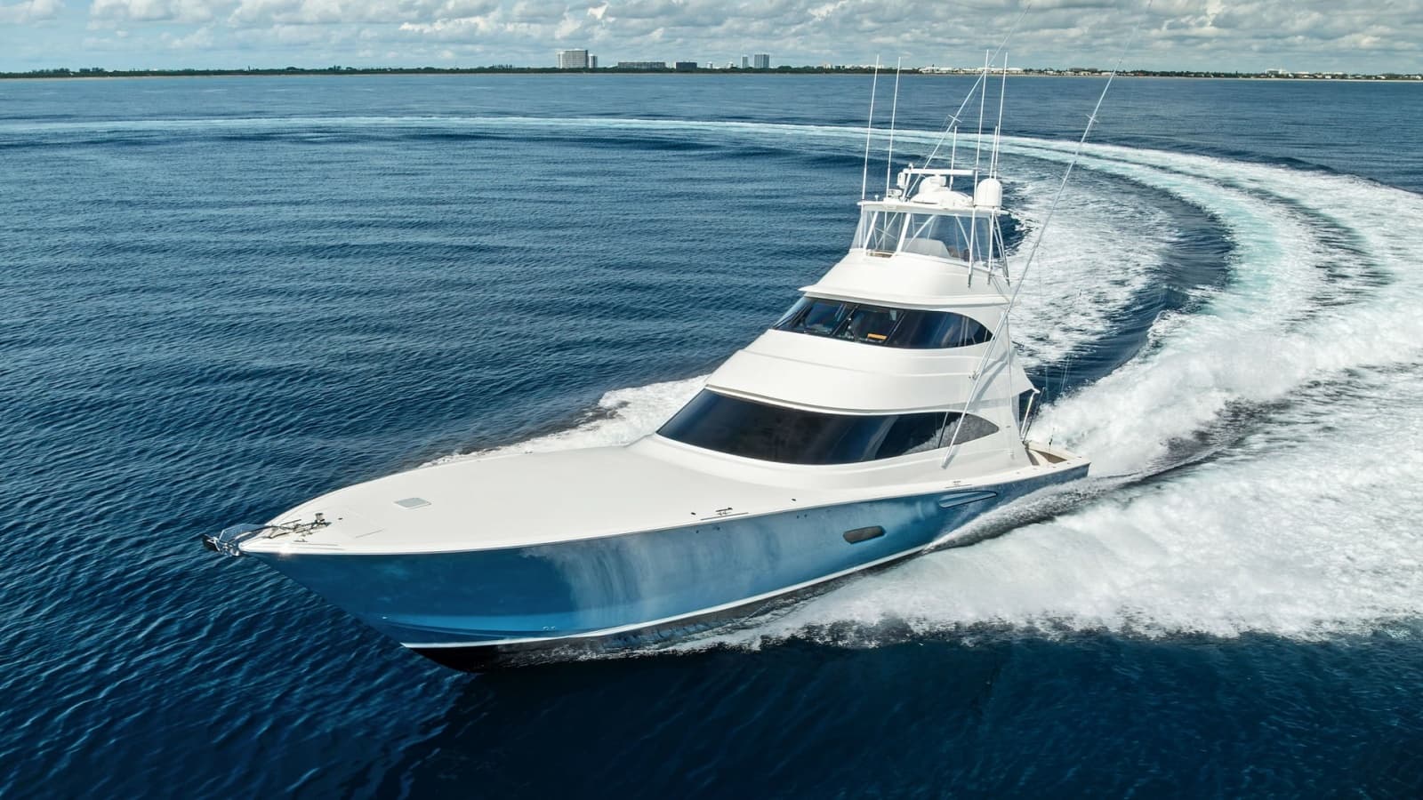 2017 Viking 80 Convertible - Photo 83