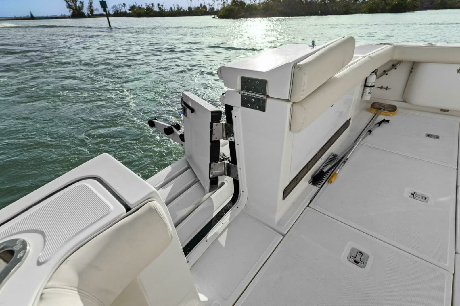 2013 Tiara Yachts 3900 Convertible - Photo 48