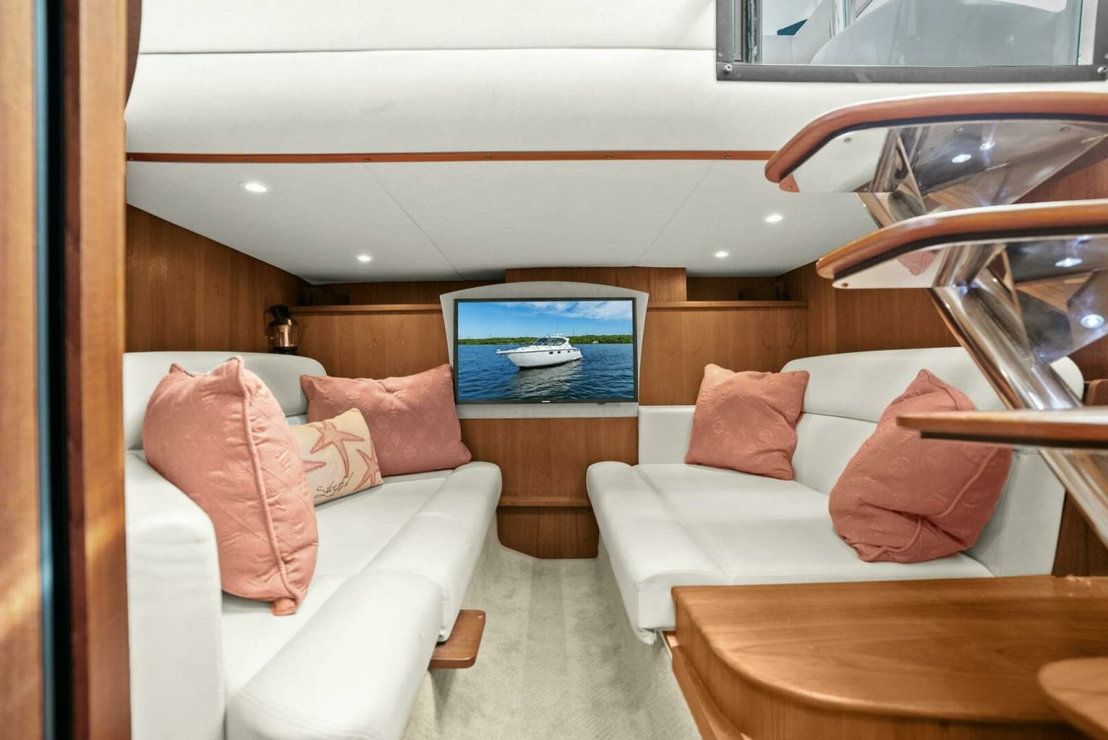2008 Tiara Yachts 3500 Sovran - Photo 7