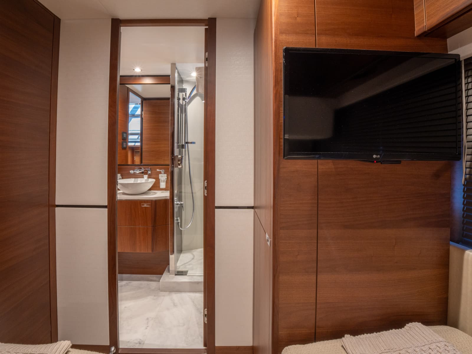 2020 Princess S66 - Photo 36