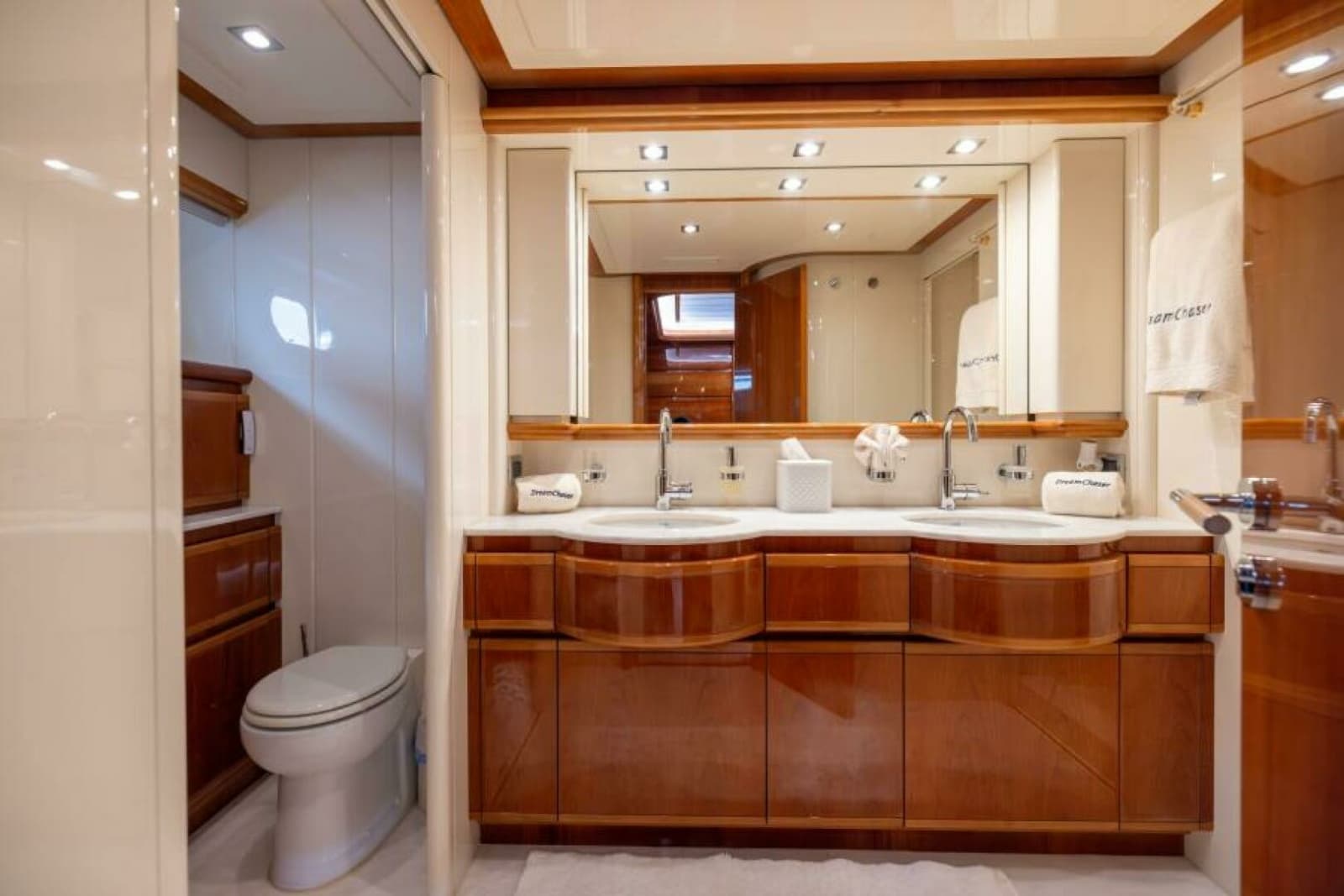 2001 Ferretti Yachts 94 Raised Pilothouse - Photo 14