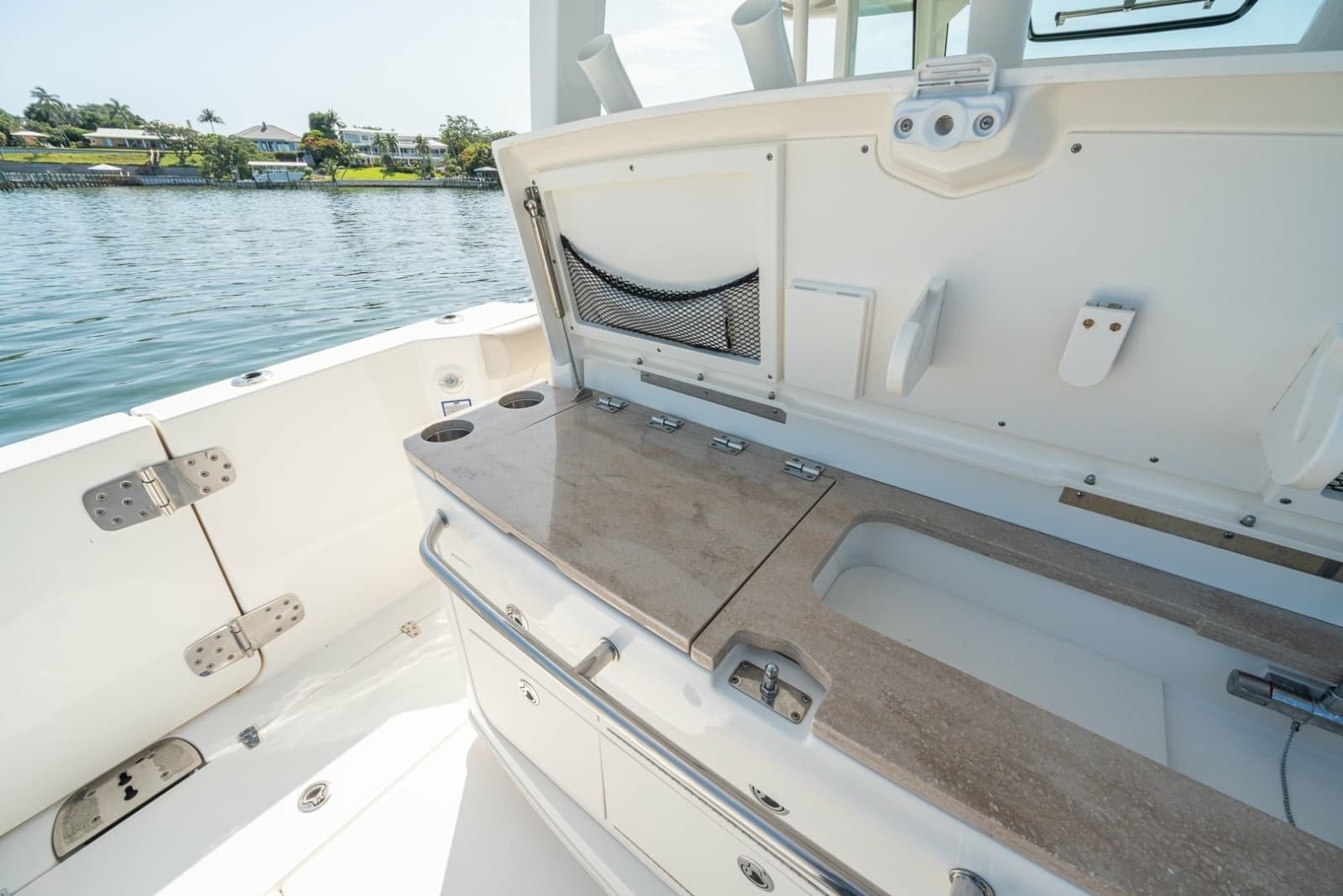 2021 Boston Whaler 380 Outrage - Photo 27