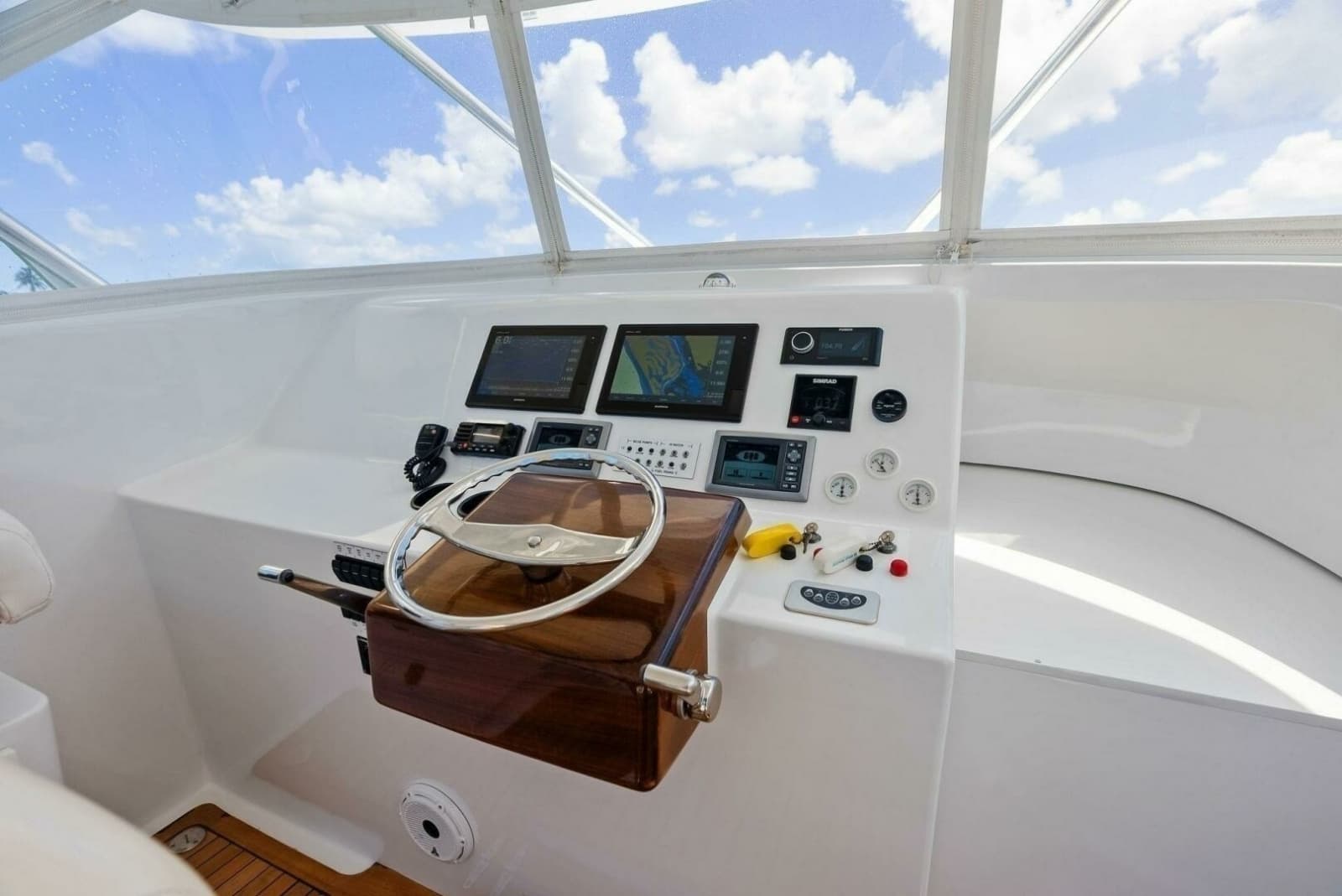 2018 Custom Carolina 35 Express - Photo 25