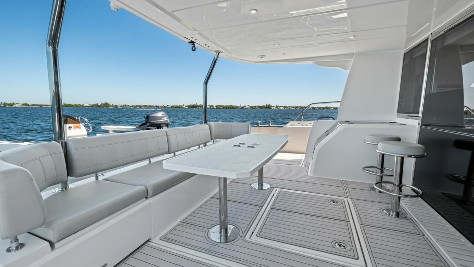 2022 Aquila 54 Yacht - Photo 7