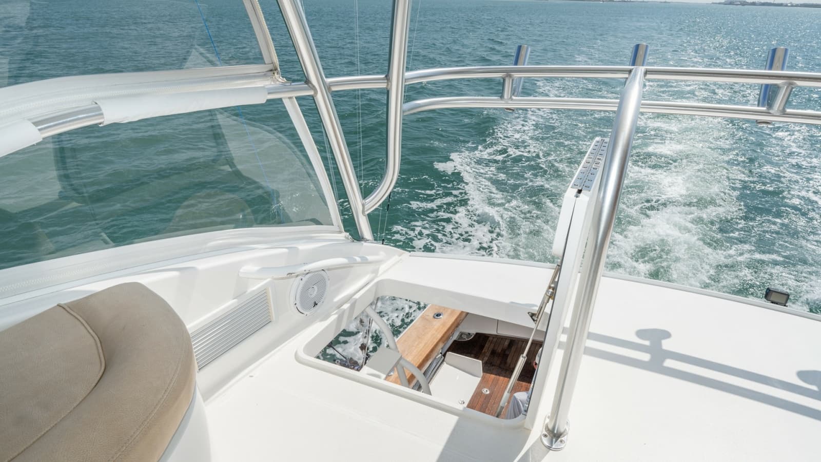 2017 Viking 55 Convertible - Photo 38