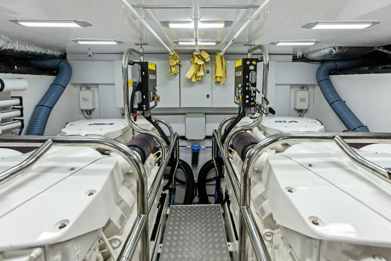 2018 Princess Y75 Motor Yacht - Photo 117