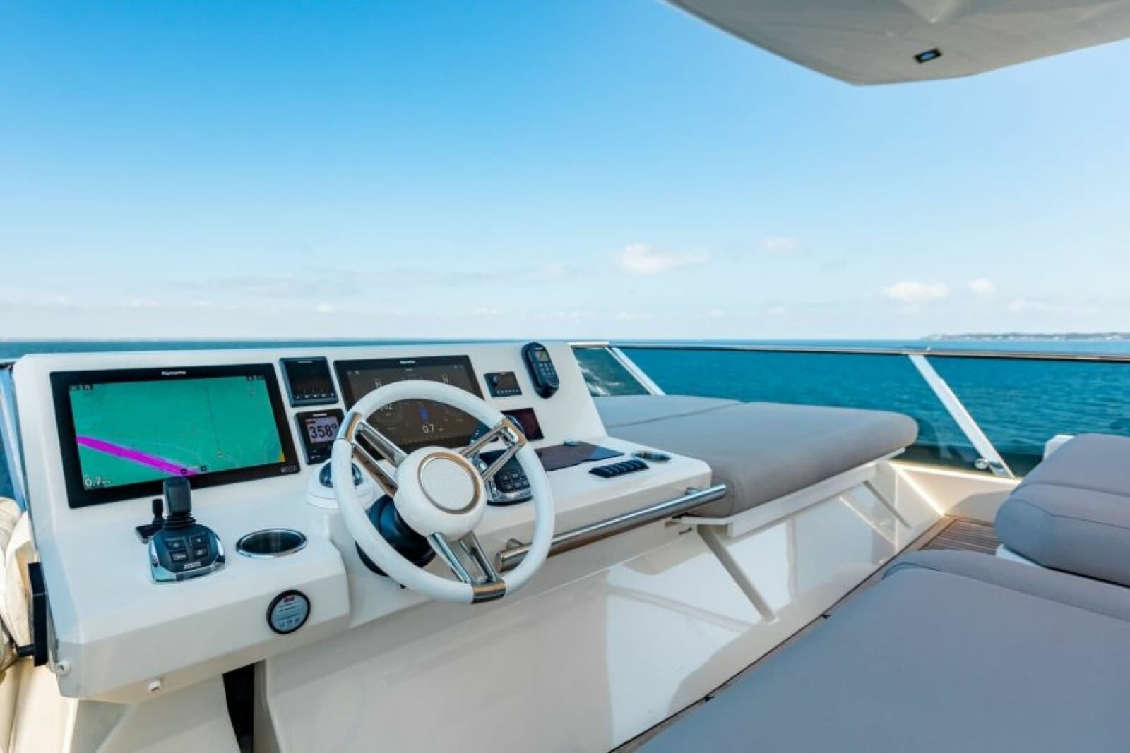 2020 Prestige 630 Flybridge - Photo 3