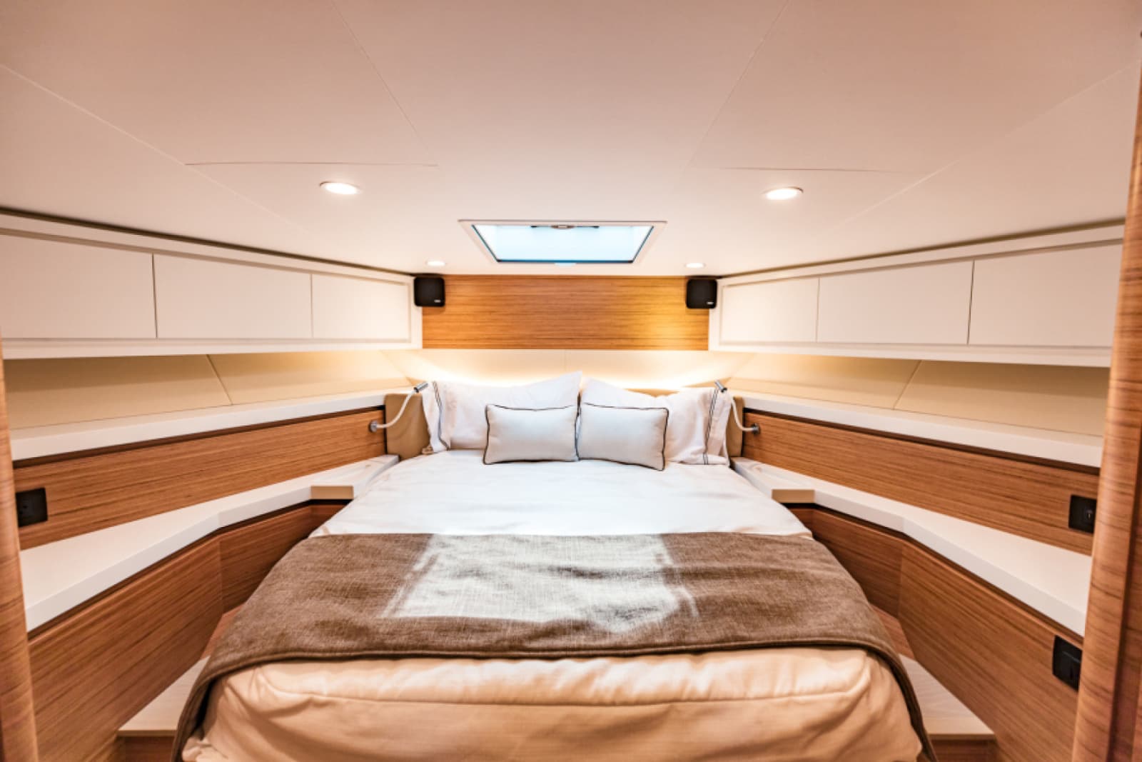 2020 Bertram 61 Convertible - Photo 29