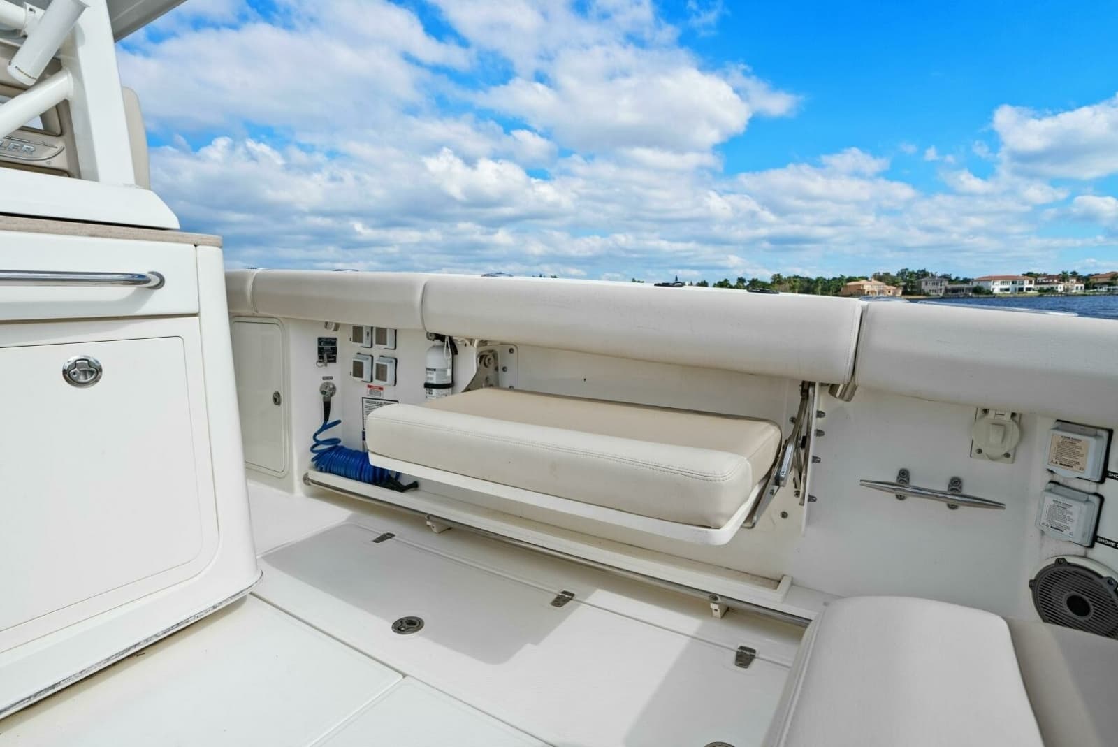 2019 Boston Whaler 380 Outrage - Photo 26