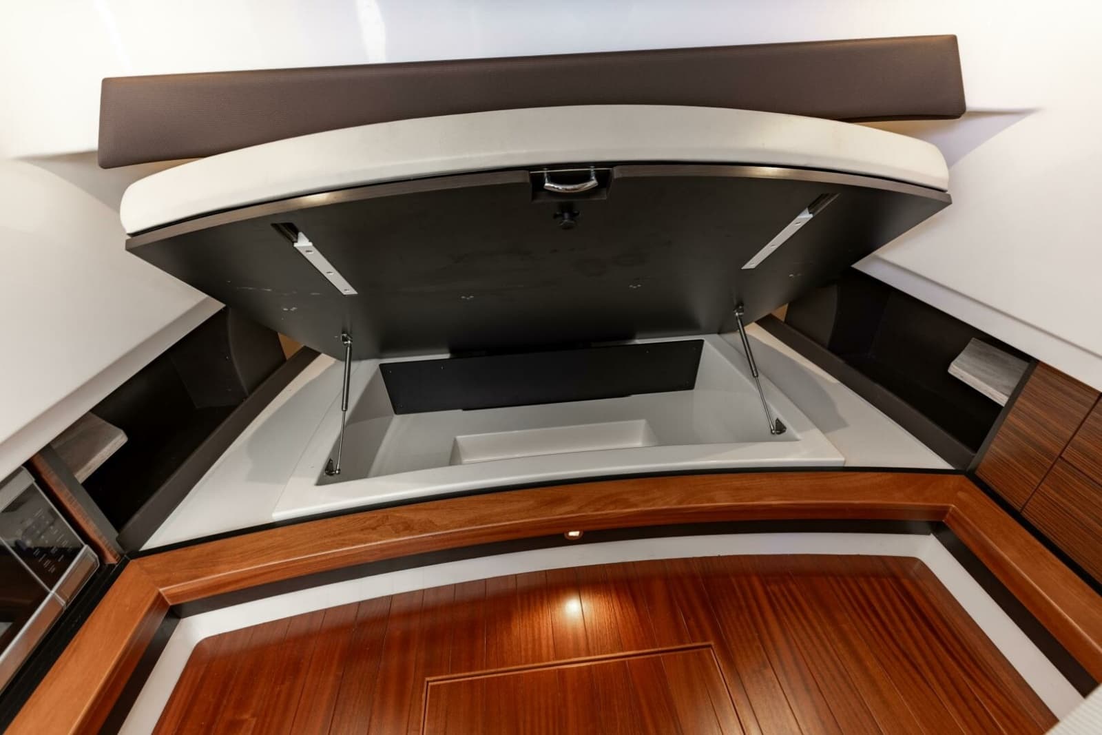 2019 Pursuit S 368 - Photo 10