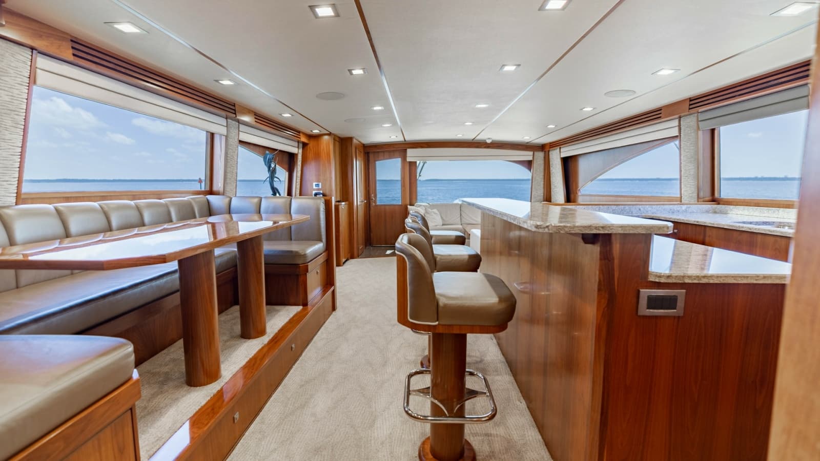 2016 Viking 80 Convertible - Photo 3