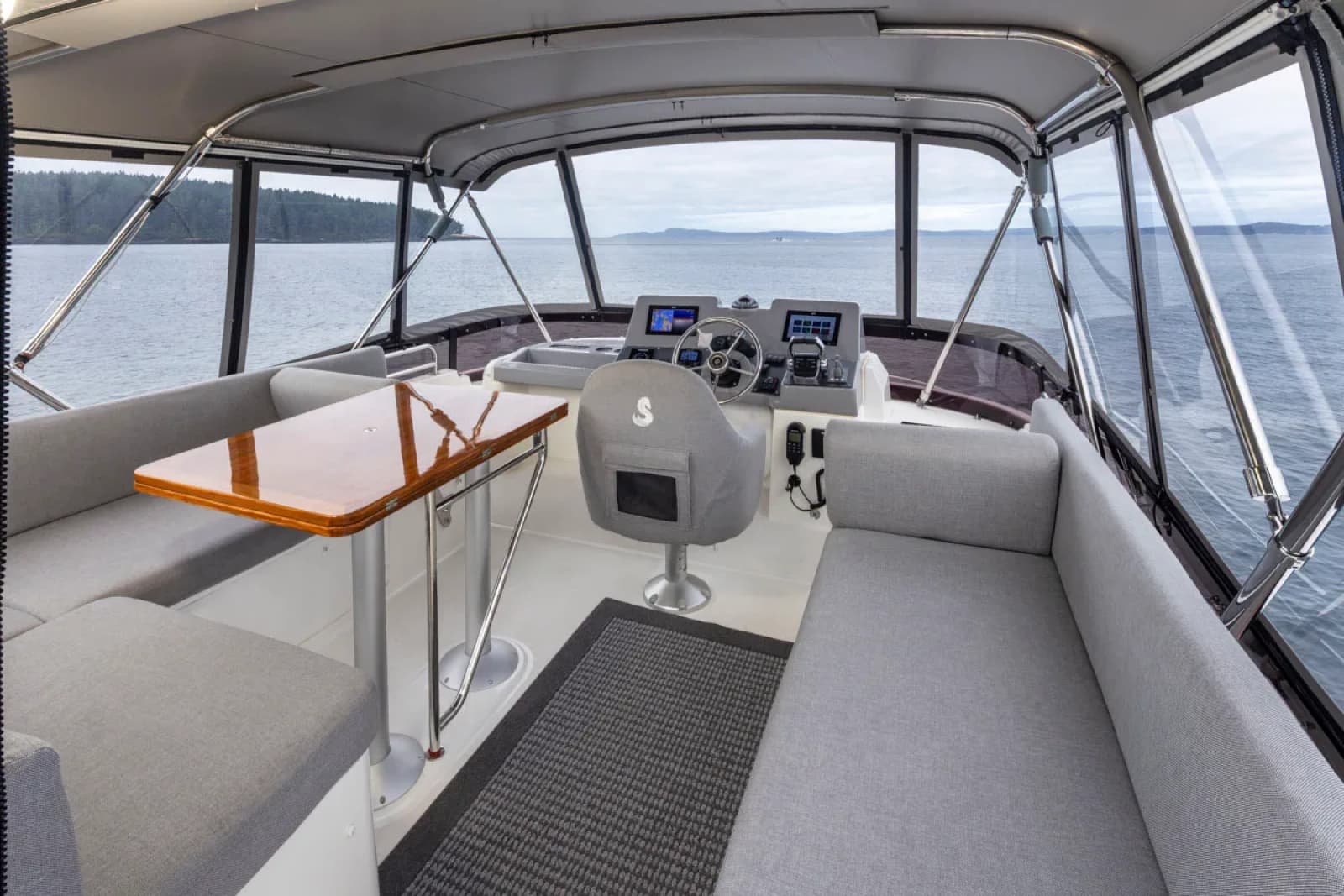 2022 Beneteau Swift Trawler 41 - Photo 6