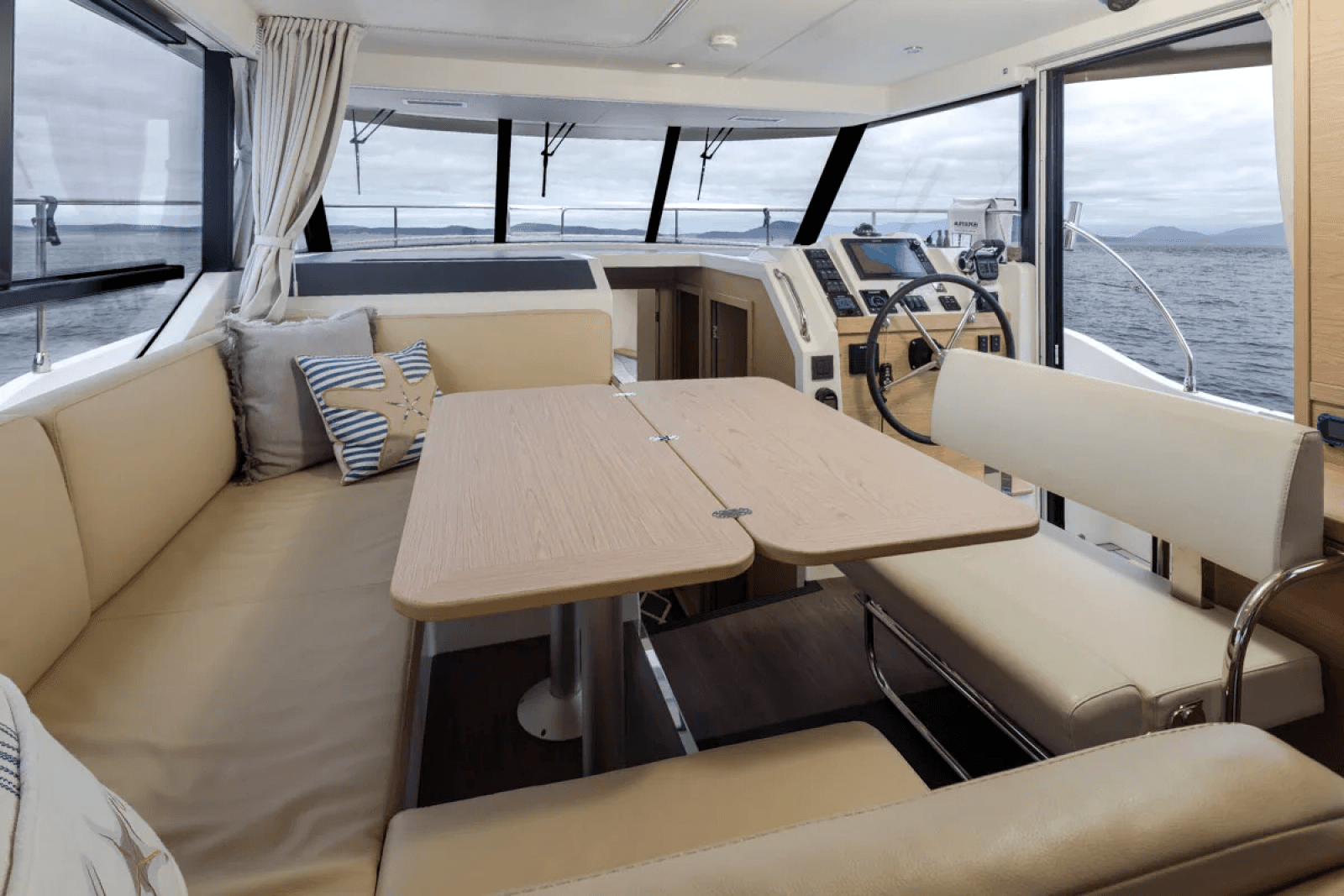 2022 Beneteau Swift Trawler 41 - Photo 21