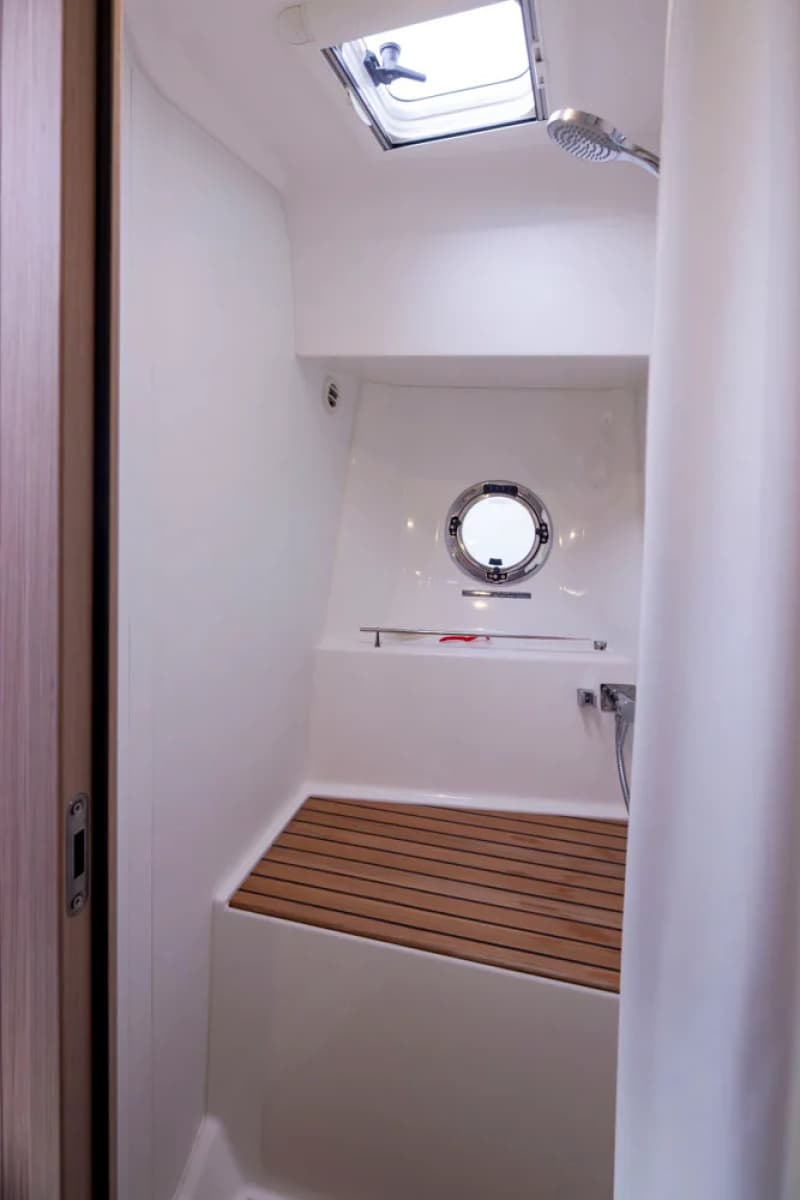 2022 Beneteau Swift Trawler 41 - Photo 29