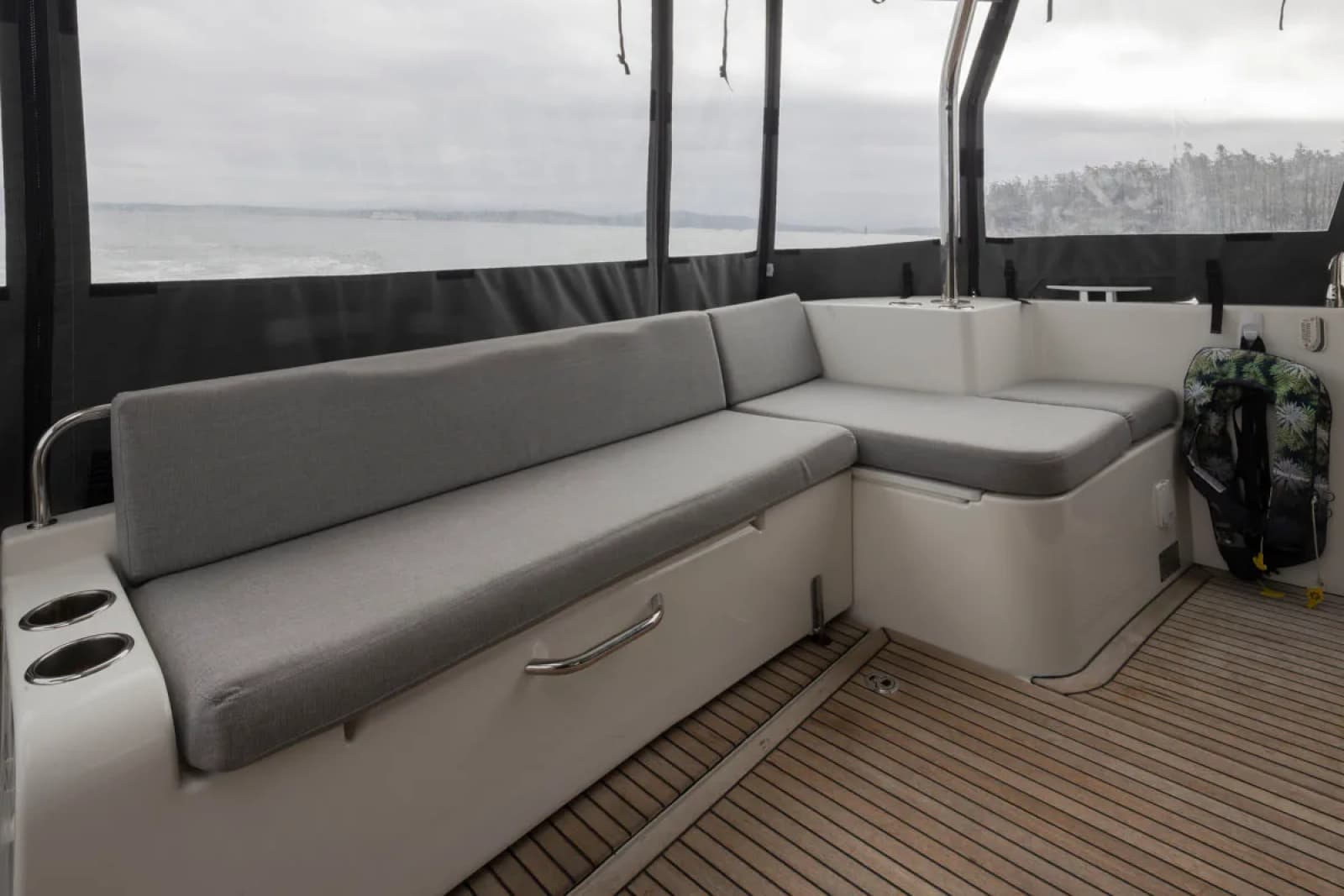 2022 Beneteau Swift Trawler 41 - Photo 11