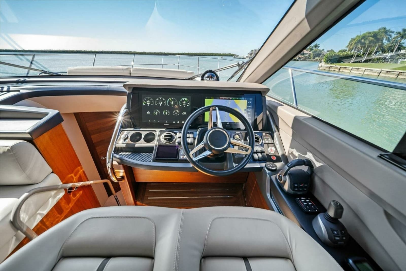 2023 Princess F50 - Photo 2