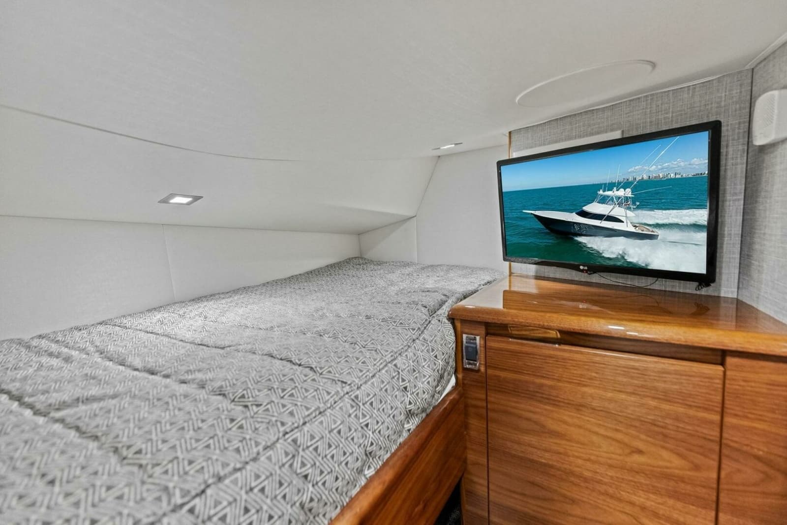 2023 Viking 54 Convertible - Photo 47