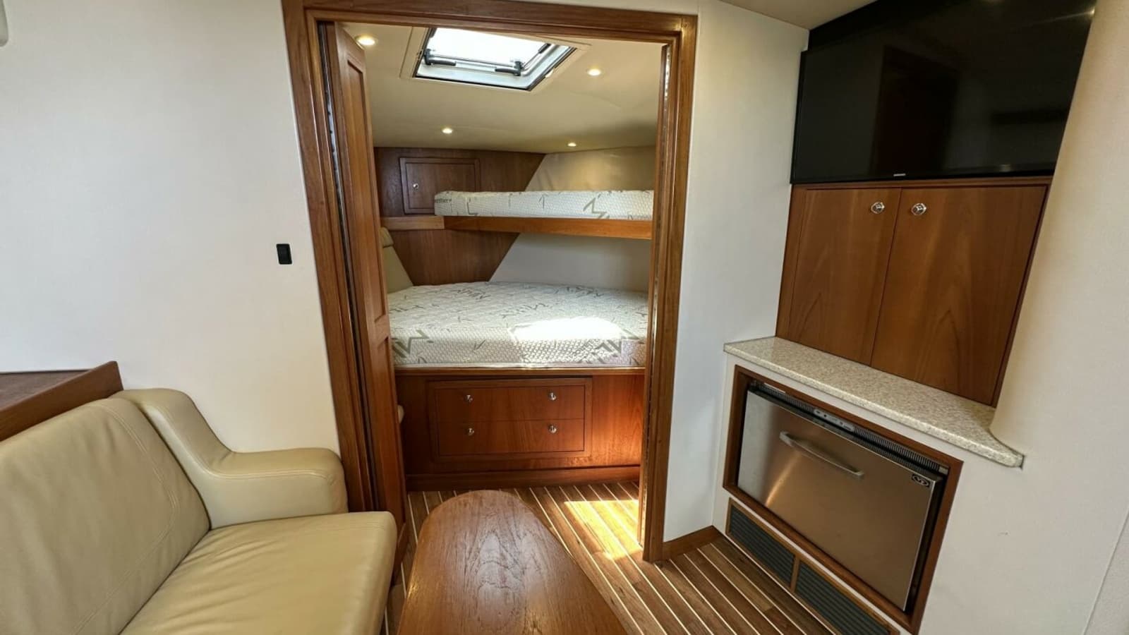 2007 Albemarle 360 Express - Photo 4