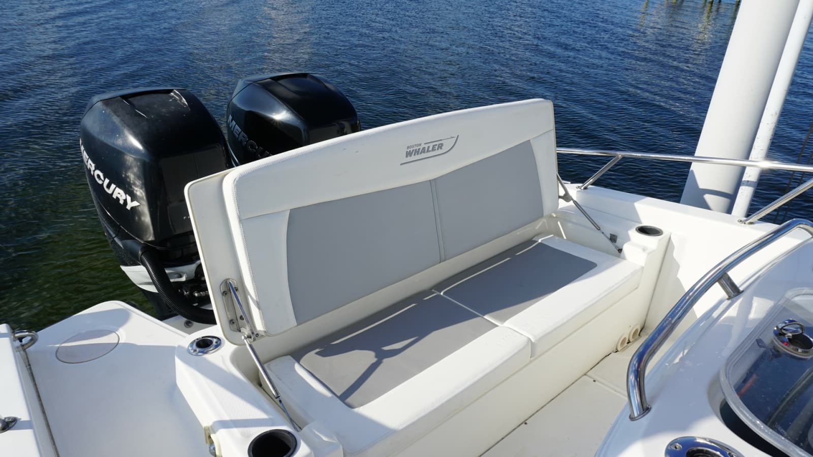 2016 Boston Whaler 270 Dauntless - Photo 17