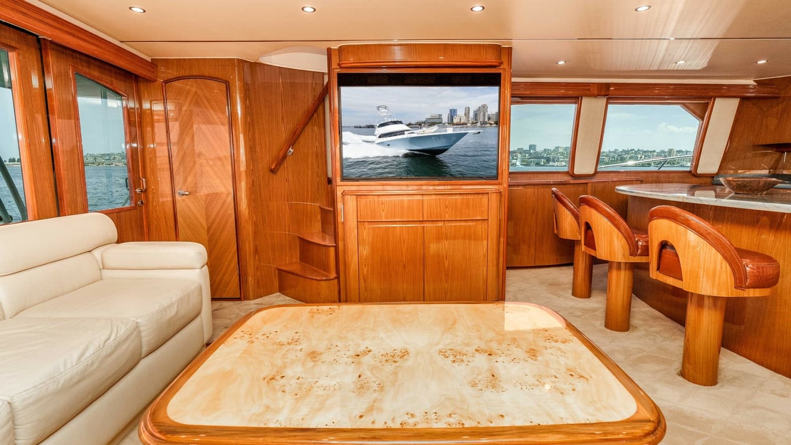2014 Viking 76 Enclosed Bridge Sportfisher - Photo 15