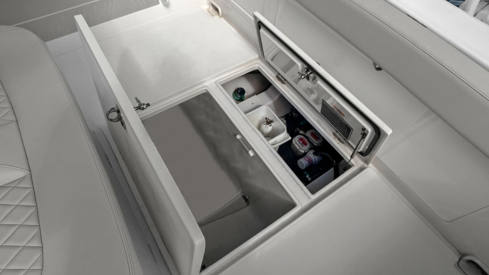 2025 Jupiter 30 HFS - Photo 8