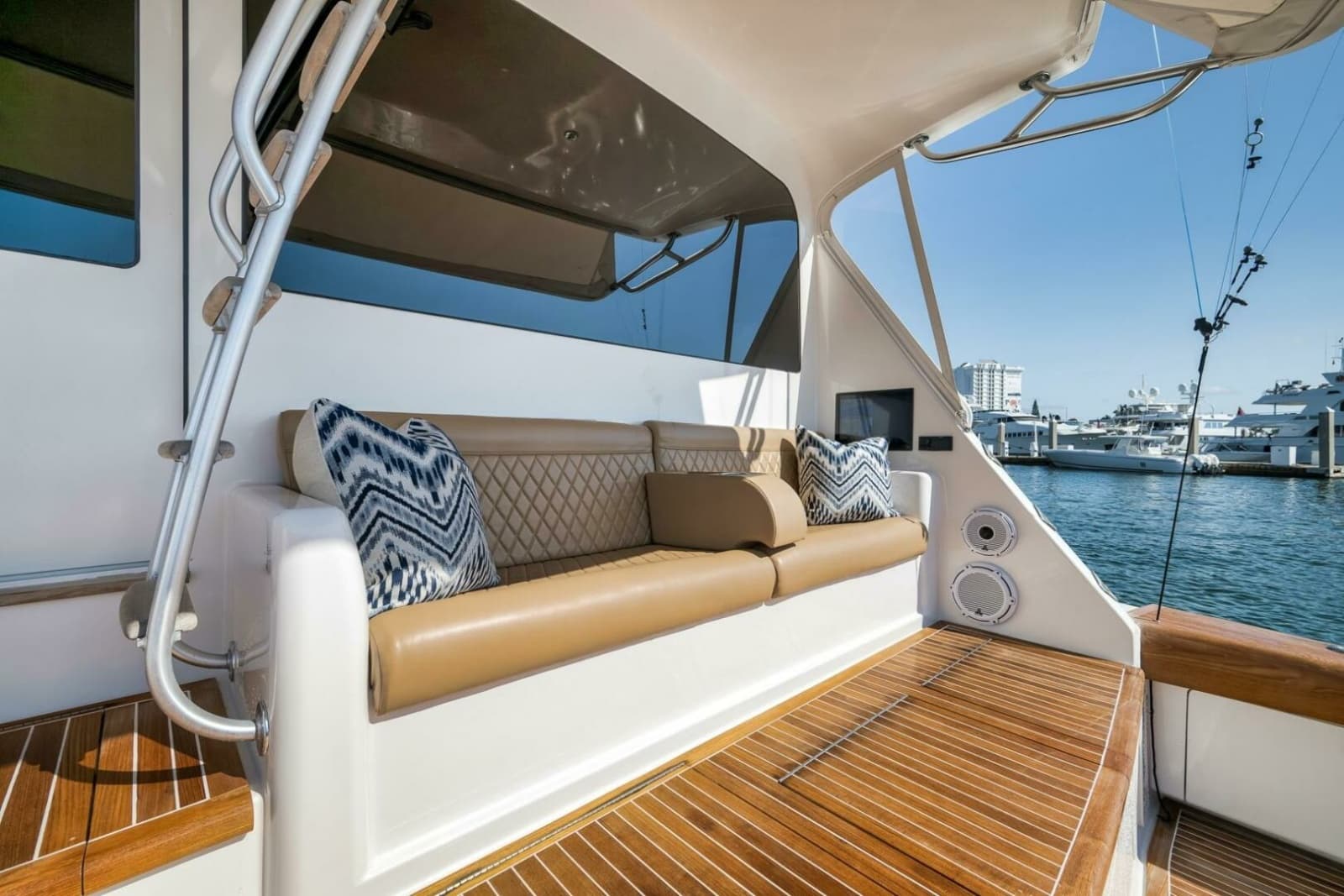 2011 Viking 76 Enclosed Bridge - Photo 105