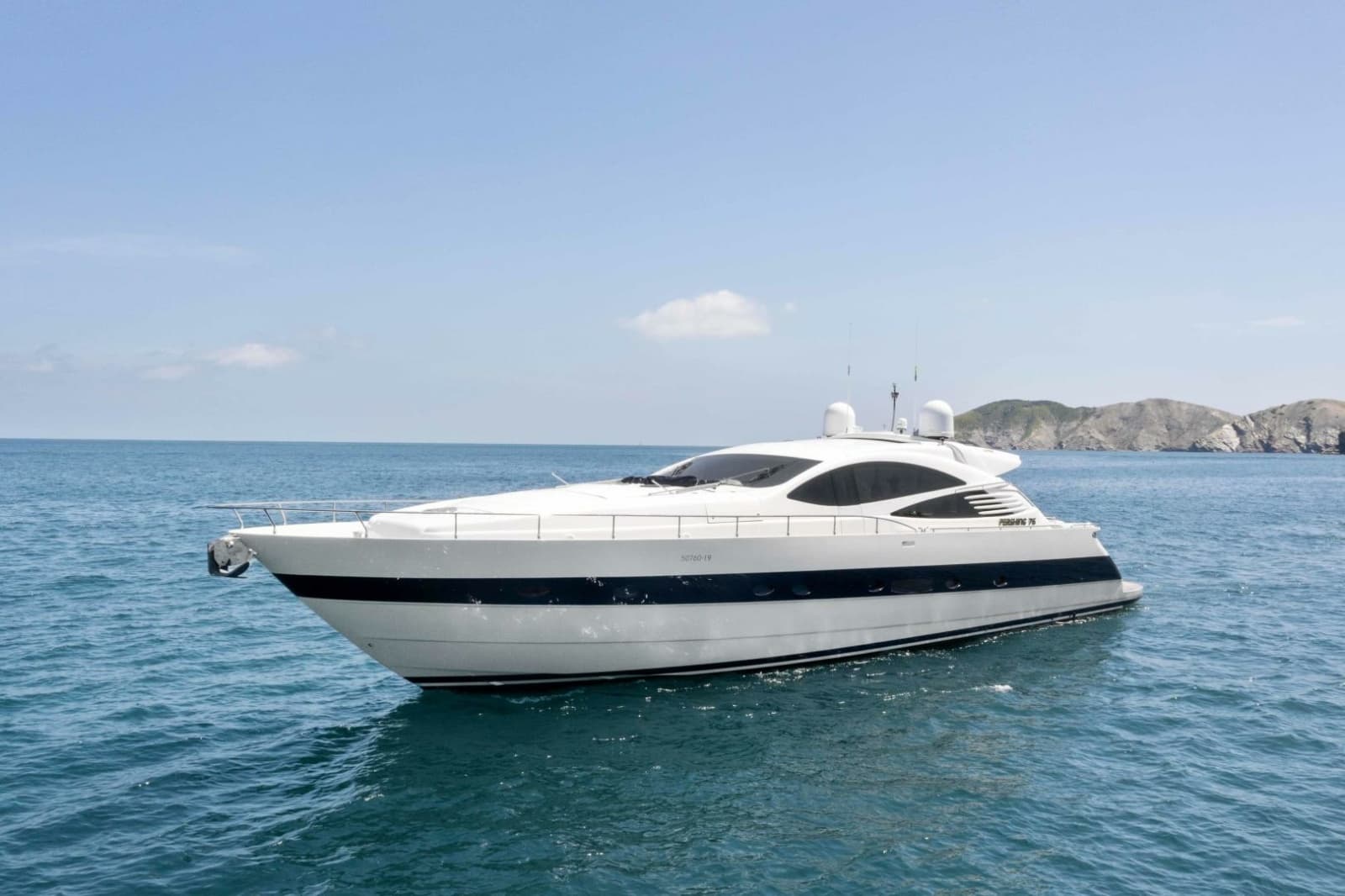 2005 Pershing 76 Motor Yacht - Photo 54