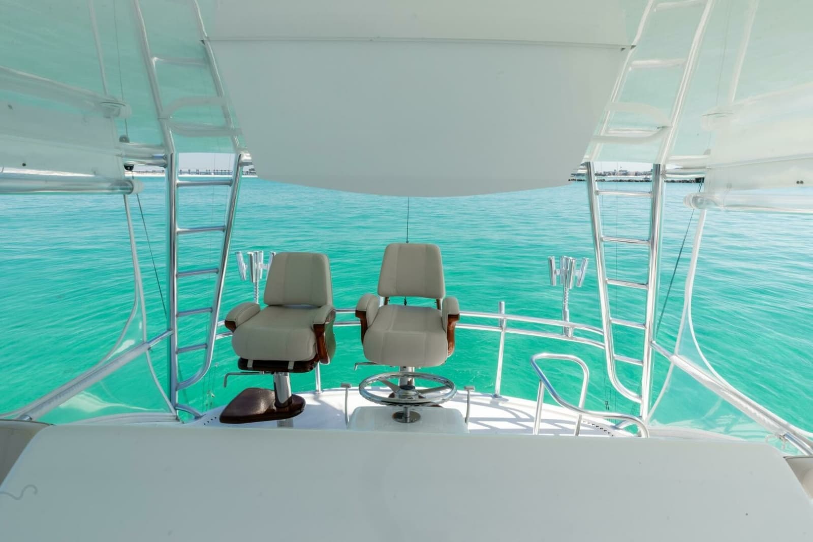 2016 Hatteras GT60 - Photo 50