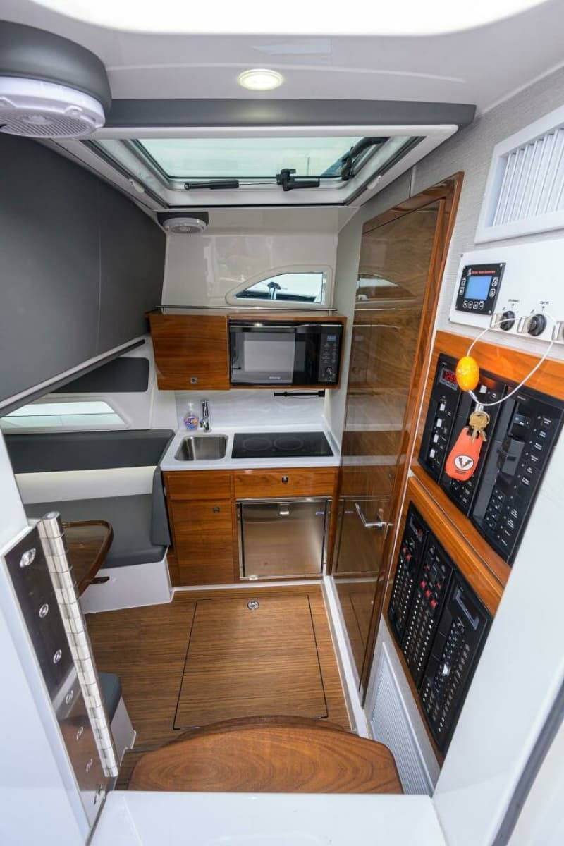 2023 Valhalla Boatworks V-46 - Photo 18