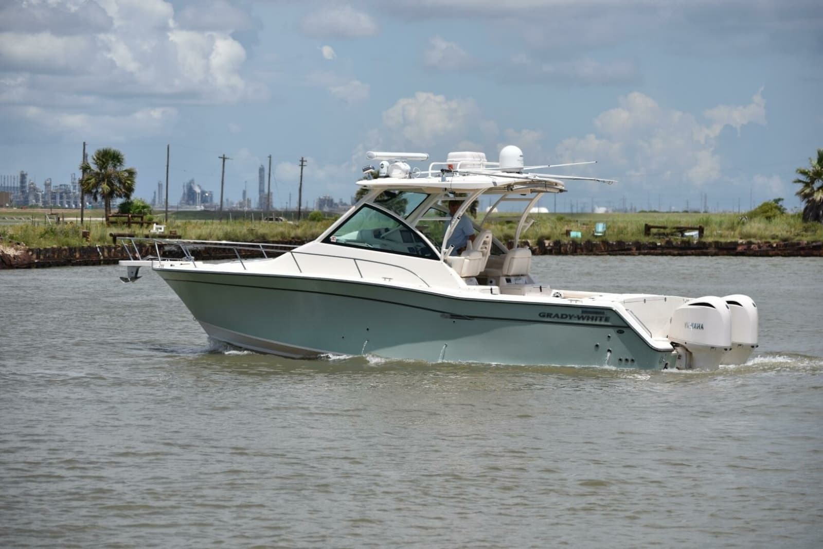 2016 Grady-White 330 Express - Photo 50