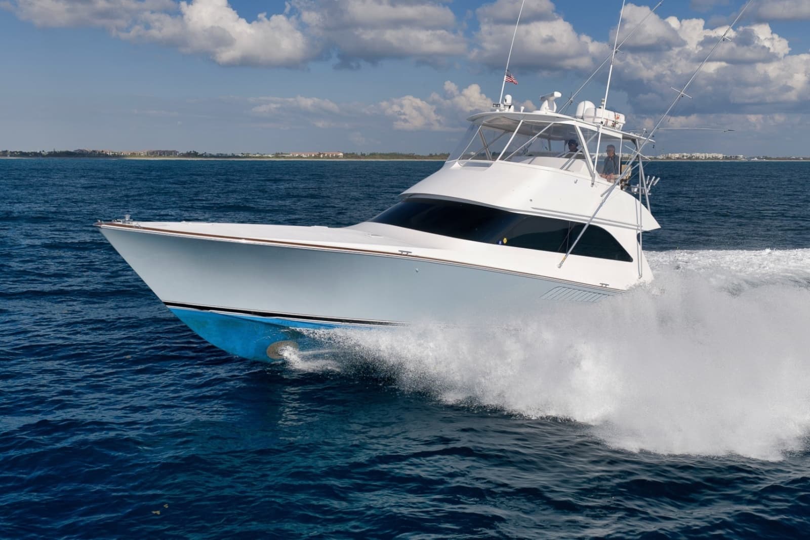 2003 Viking 52 Convertible - Photo 50