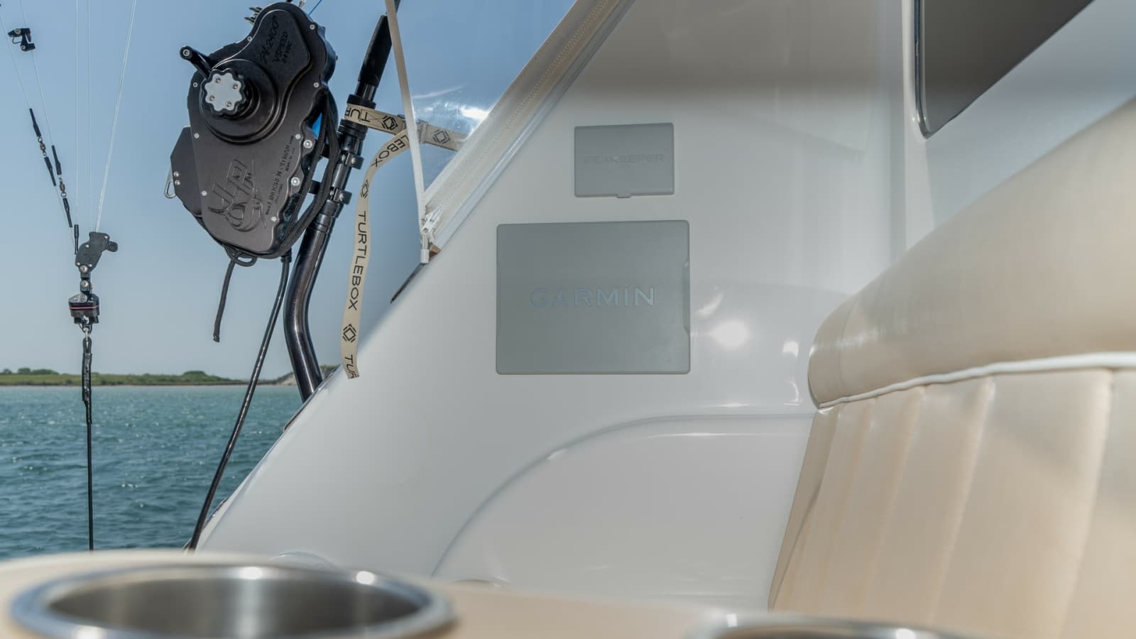 2017 Viking 55 Convertible - Photo 46