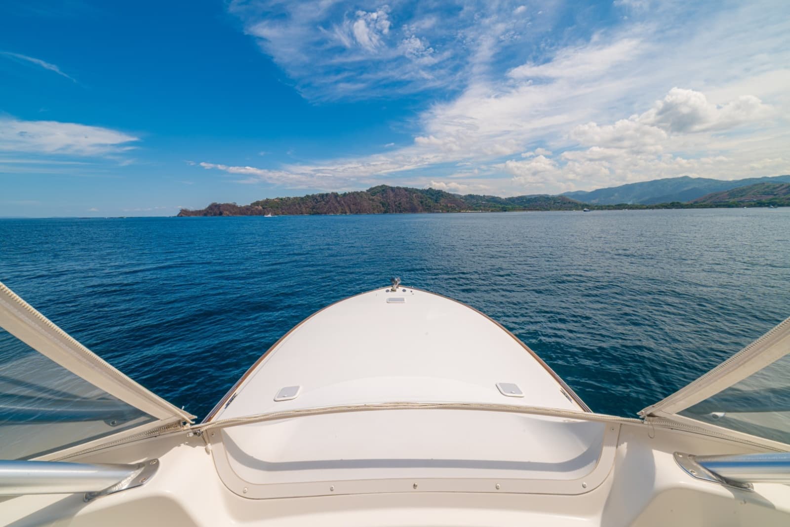 2012 Viking 60 Convertible - Photo 14