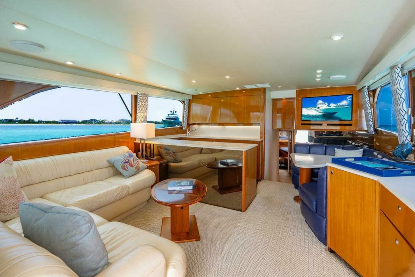1999 Viking 55 Convertible - Photo 90