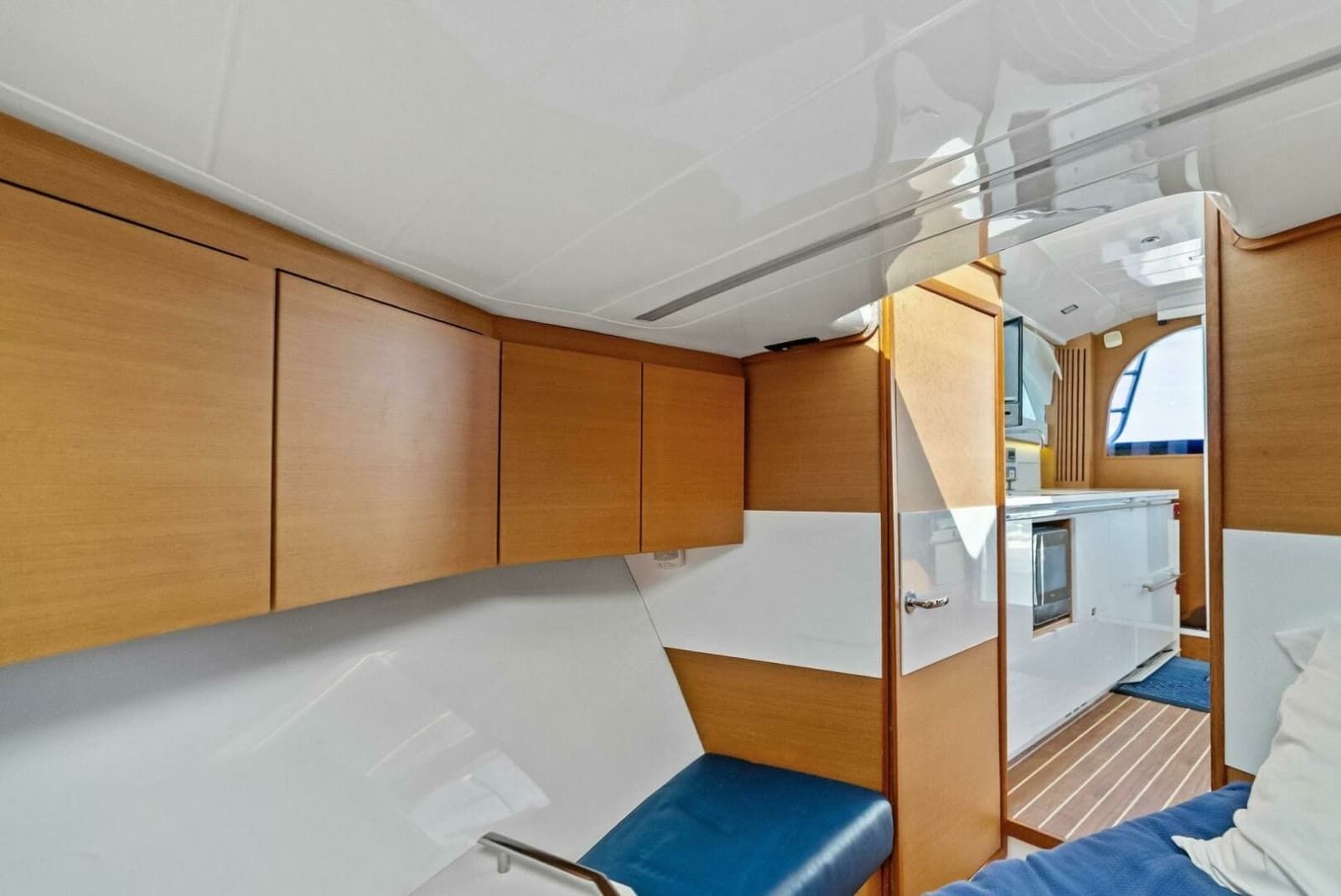 2017 Bertram 35 Flybridge - Photo 42