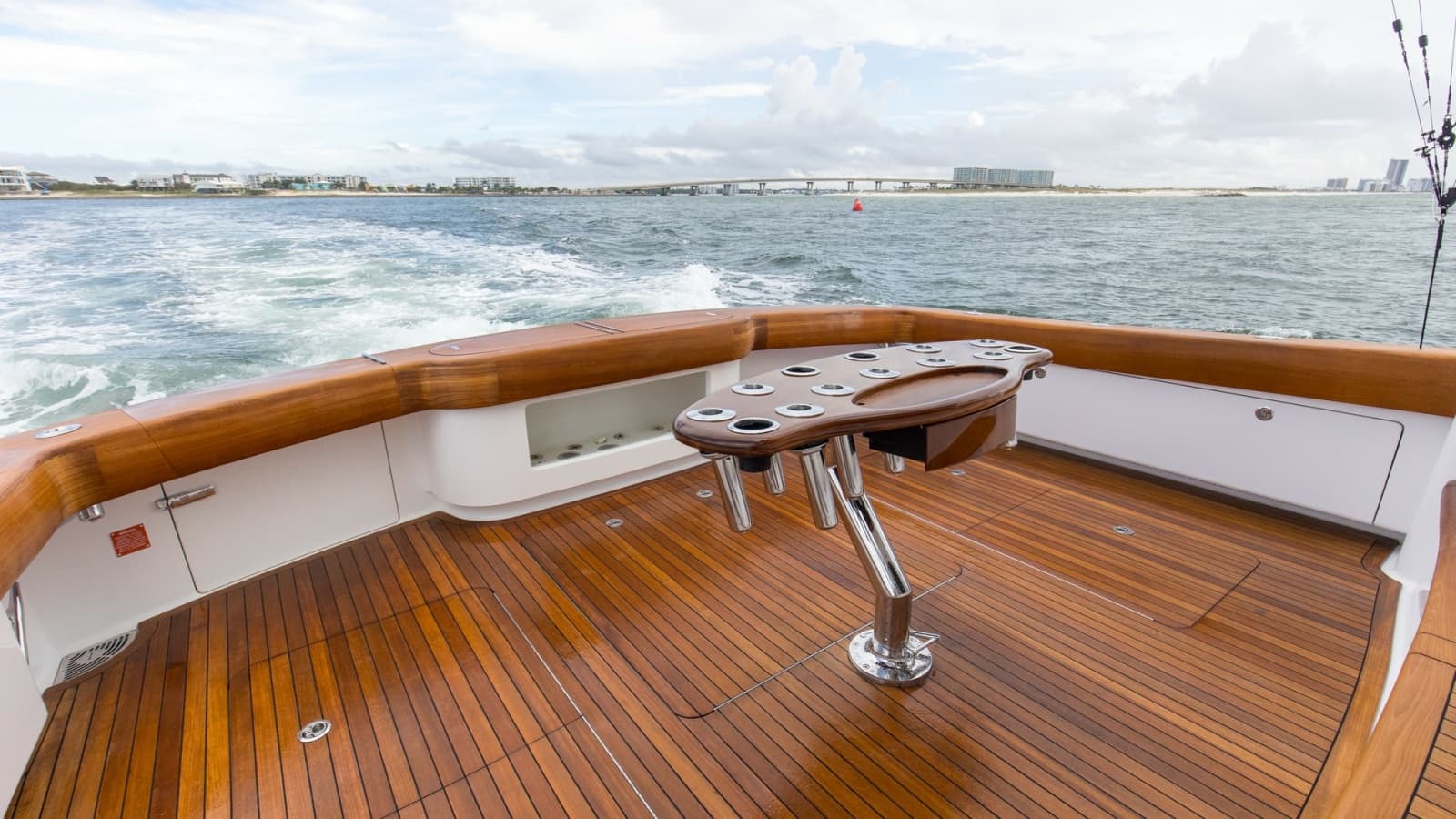 2022 Viking 58 Convertible - Photo 38