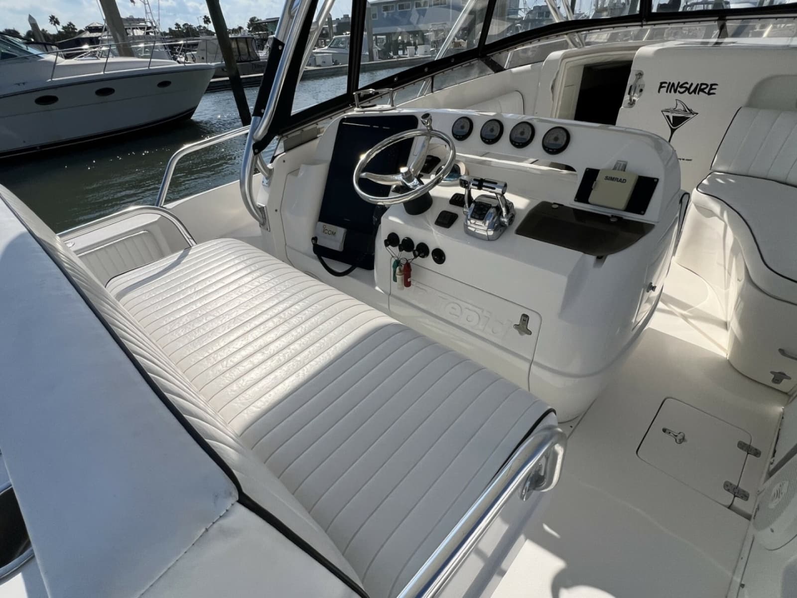 2007 Intrepid 377 Walkaround - Photo 20