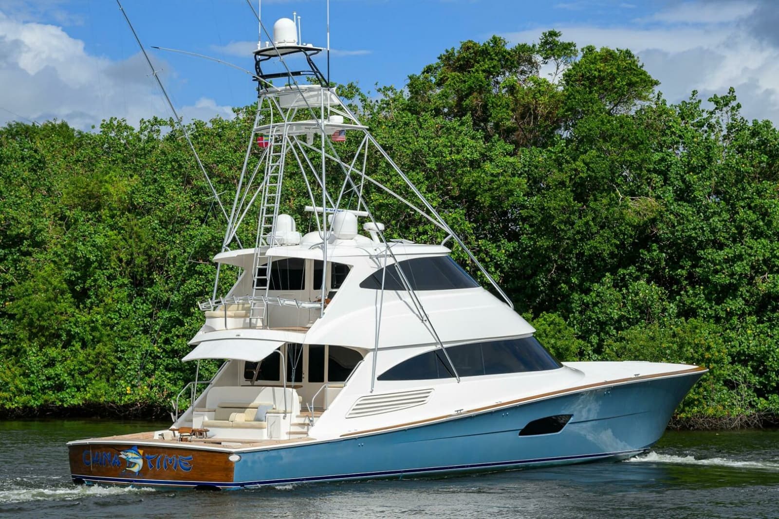 2020 Viking 92 Enclosed Bridge - Photo 48