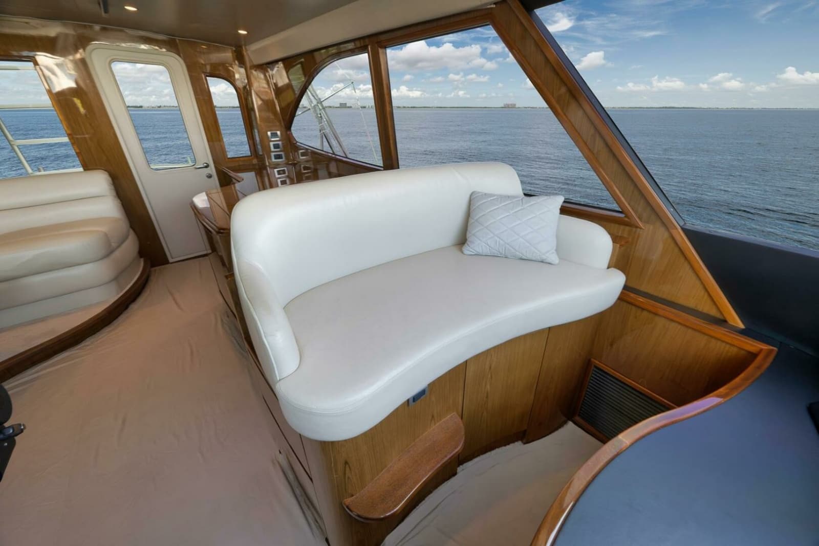 2011 Viking 76 Enclosed Bridge - Photo 145