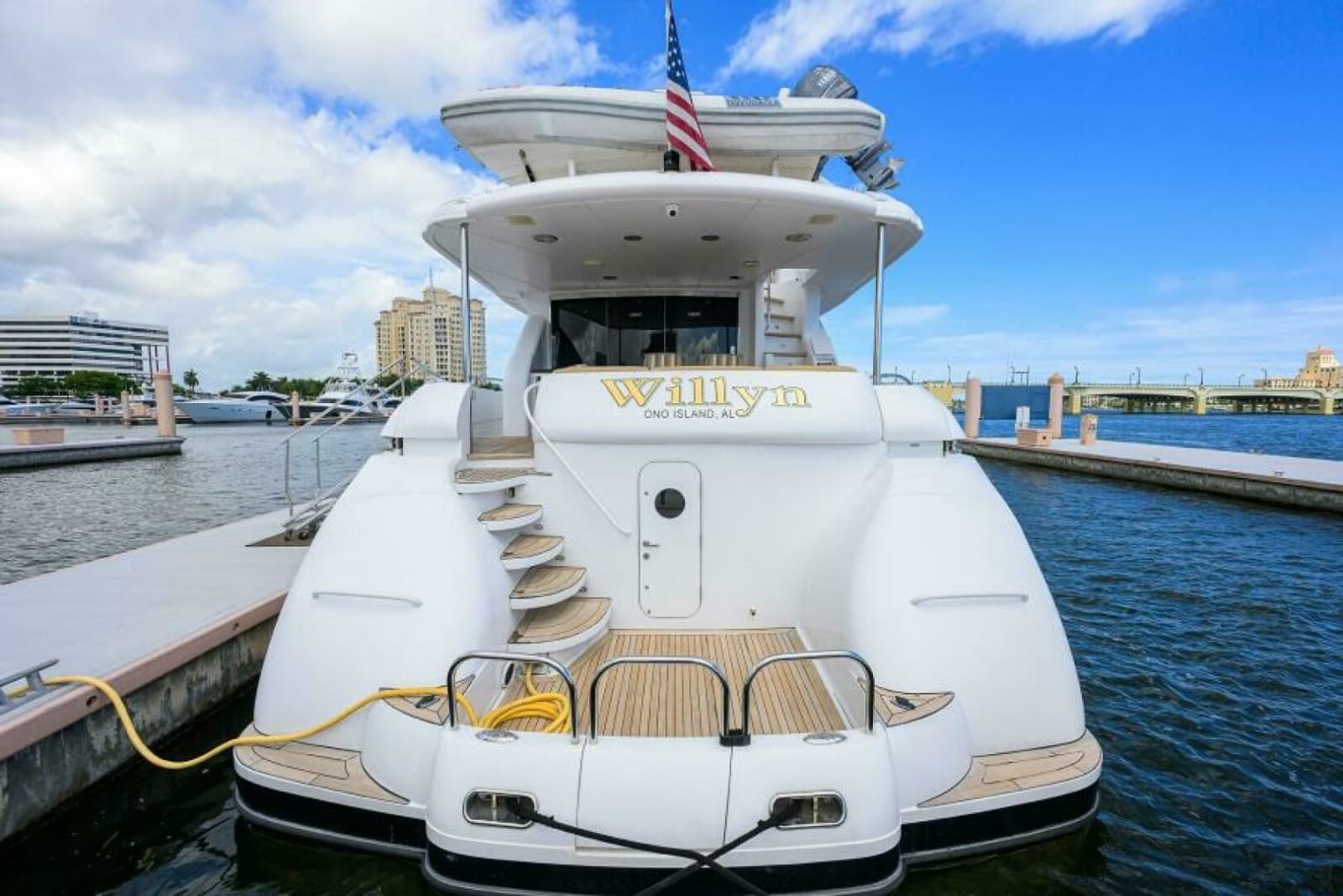 2007 Lazzara Yachts 80 Enclosed - Photo 51
