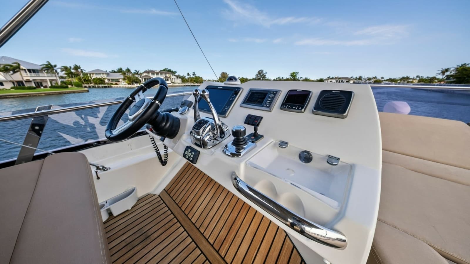 2015 Prestige 550 - Photo 16