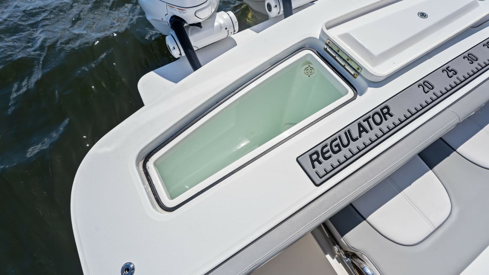 2022 Regulator 31 - Photo 22