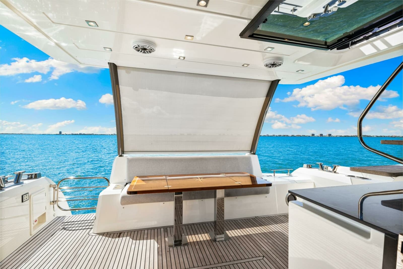 2019 Prestige 630 Flybridge - Photo 26